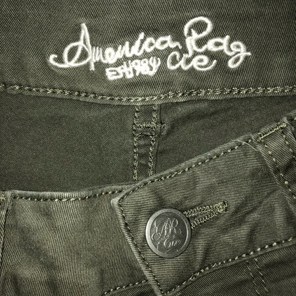 American Rag Juniors cuffed military color shorts - Picture 3 of 3